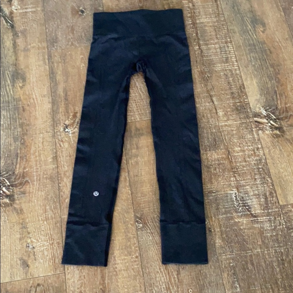 Lululemon leggings (ebb to street pant)